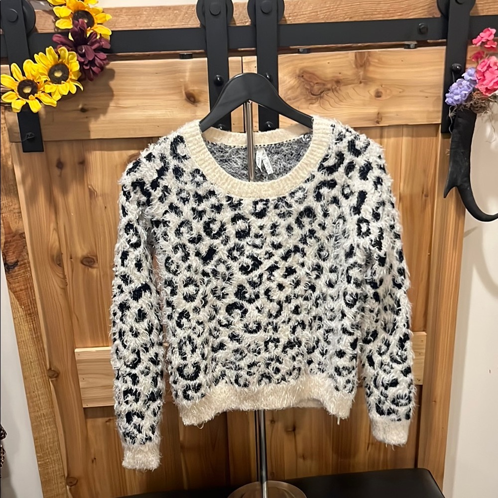 Mudd Black and Cream Leopard Print Textured Shaggy Sweater